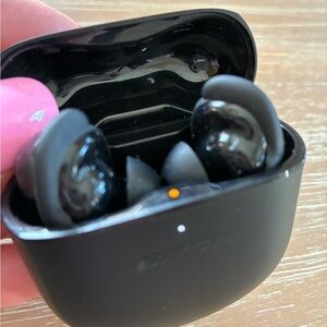 BOSE WIRELESS EARBUDS!